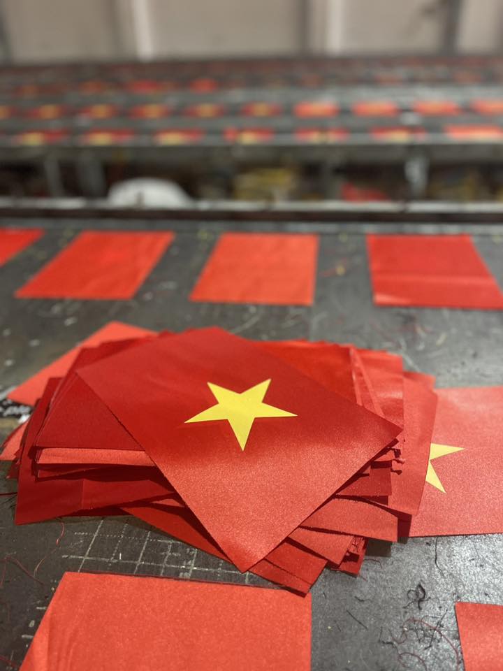 BÁN CỜ TỔ QUỐC GIÁ SIÊU RẺ TOÀN QUỐC